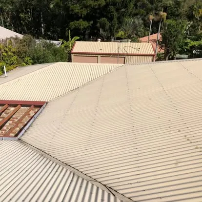 Building exterior pressure cleaned by Wrightway Pressure Cleaning